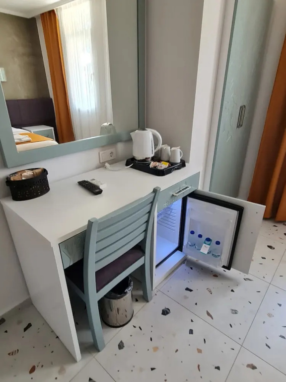 Tonoz Beach Hotel - Chambres