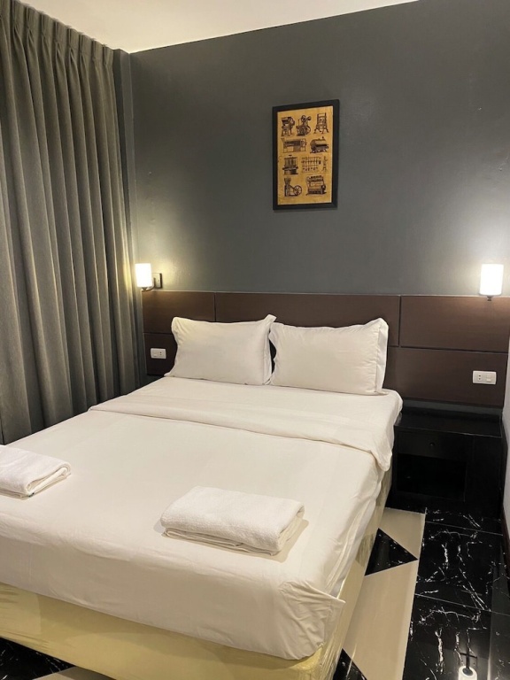 Superior Double room with balcony (full double bed)