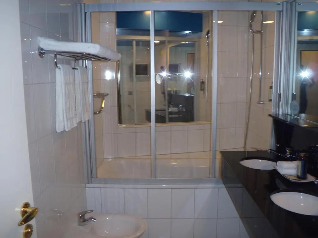 Superior Double room (full double bed)