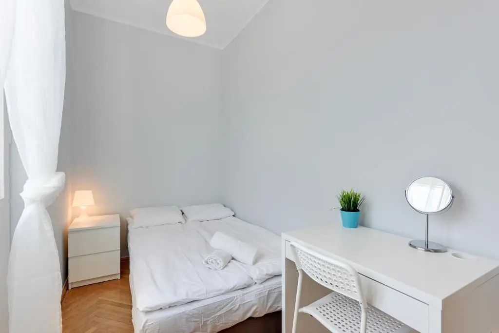 Standard Double room with balcony (full double bed)