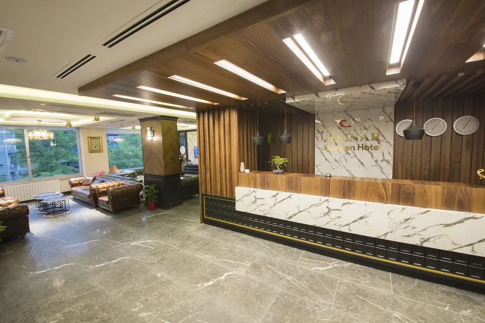 Lobby & Reception