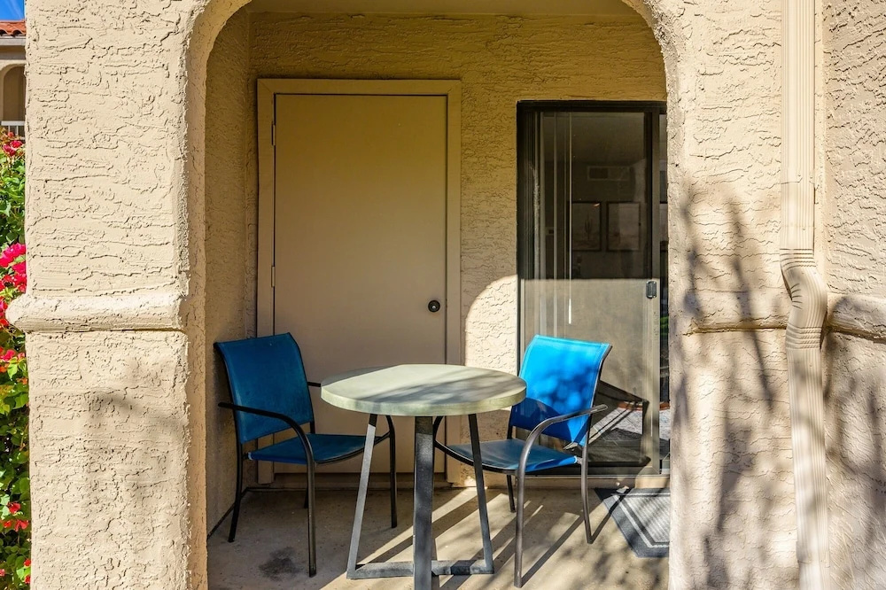 Villa Capri by RedAwning