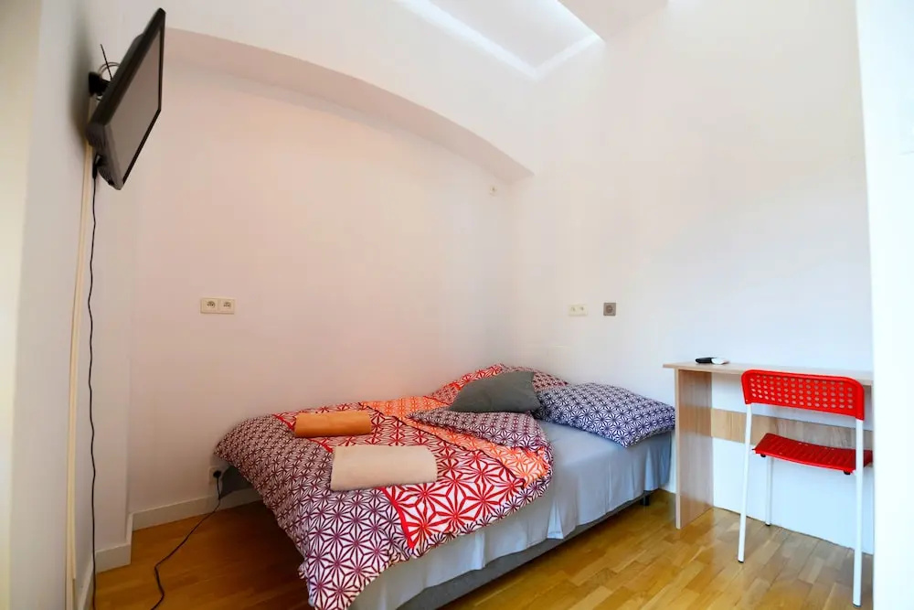 Standard Double room with balcony (full double bed)