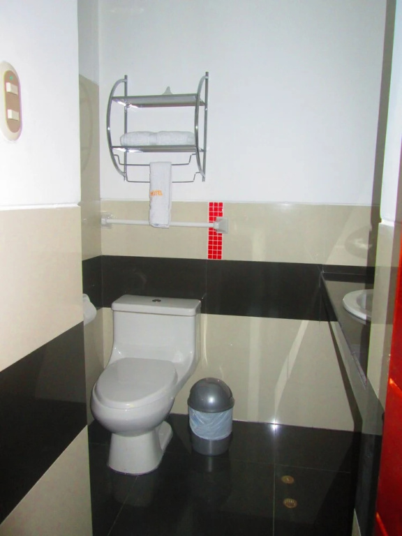 Ari's Hotel III - Chambres