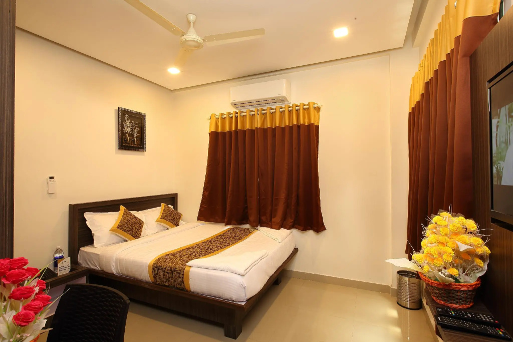 Standard Double room (full double bed)