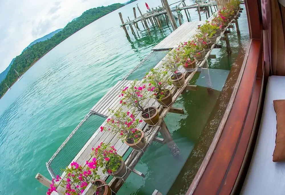 Вилла с балконом и с видом на море в Salakphet Resort