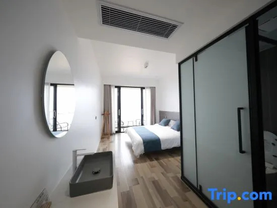Standard Double room with balcony and with sea view (full double bed)