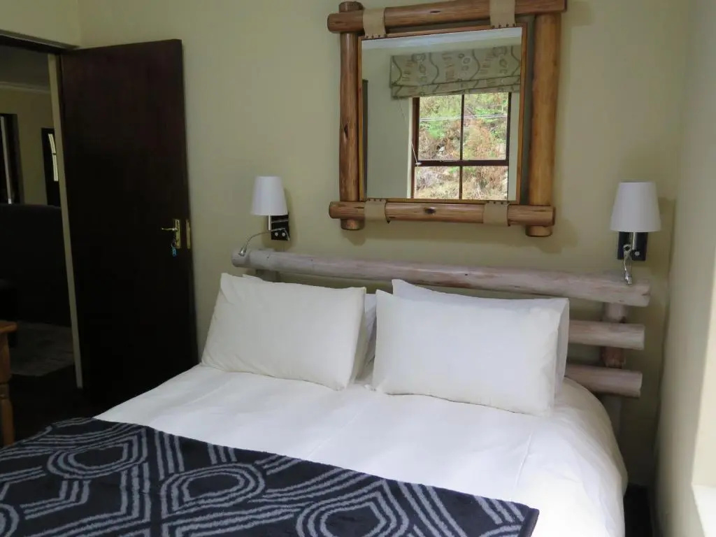 4 Bedrooms Cottage