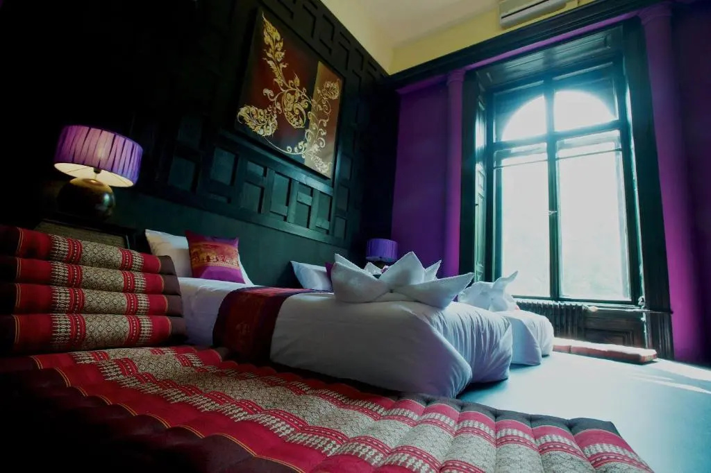 Superior Double room with city view (full double bed)