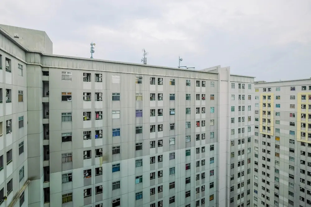 Strategic and Homey 1BR Kalibata City Apartment