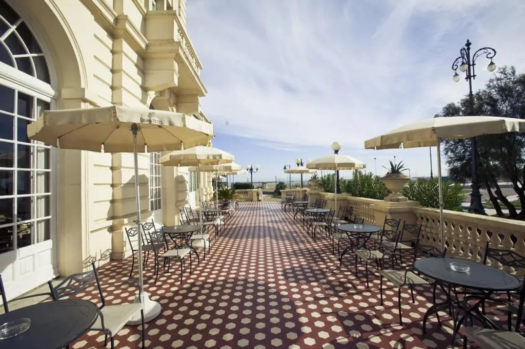 Grand Hotel - Général