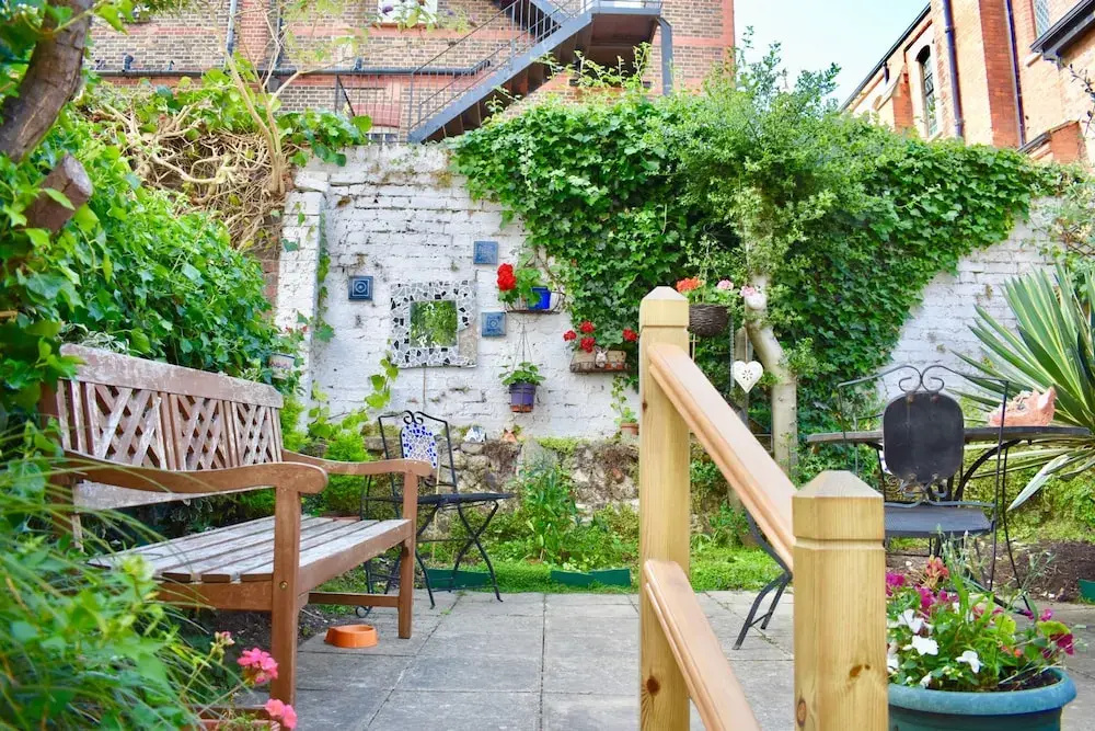 Cosy 1 Bedroom Basement Flat In Hove