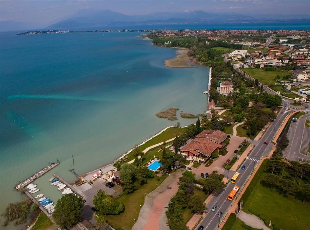 Beach & Waterfront