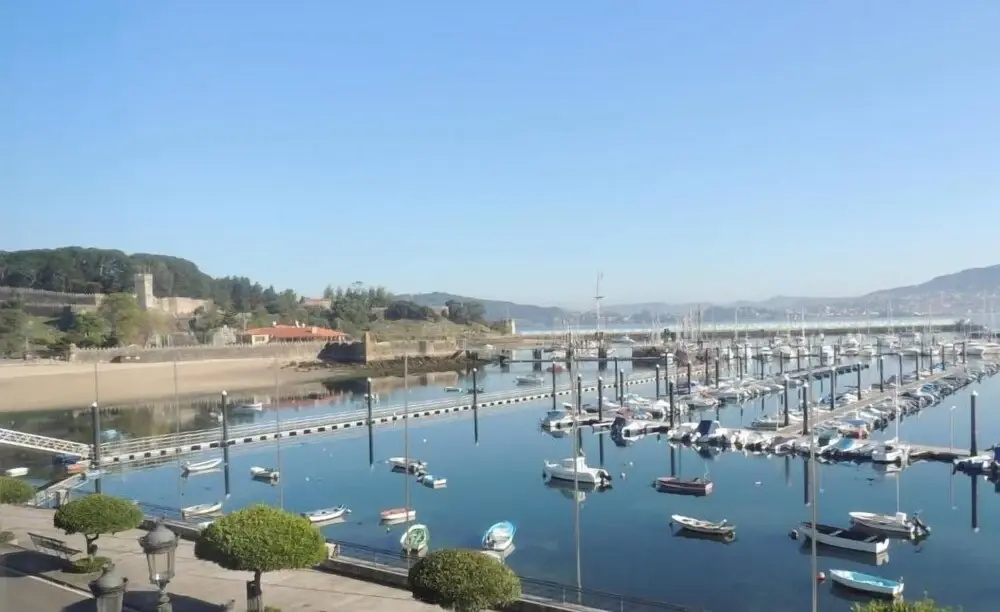 Beach & Waterfront