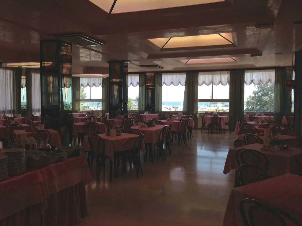 Carlton Beach Hotel, Емілія Романья, Італія мініатюра 20