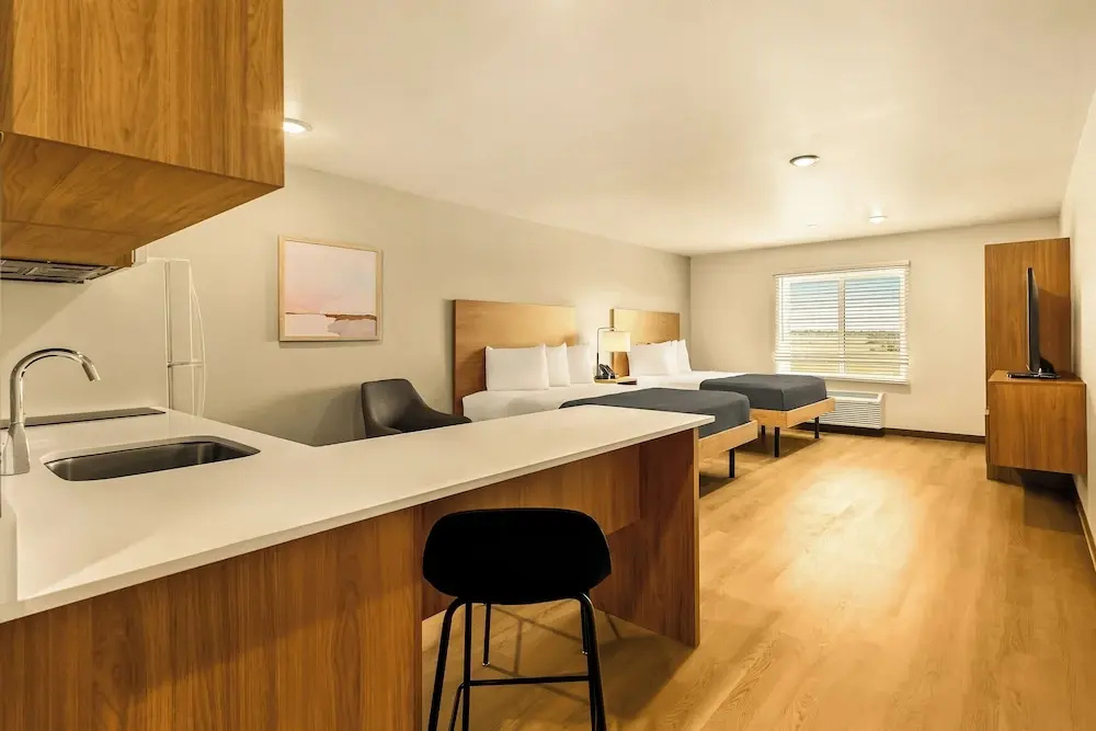LivAway Suites Phoenix-Tolleson