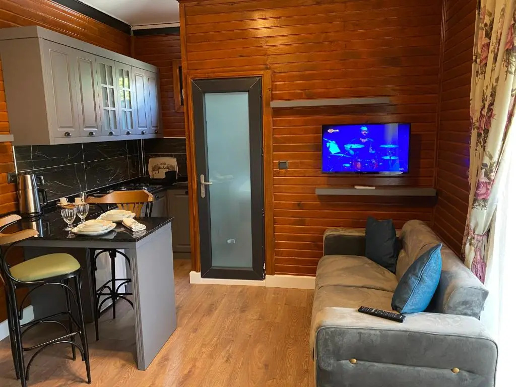 Deluxe Bungalow with garden view