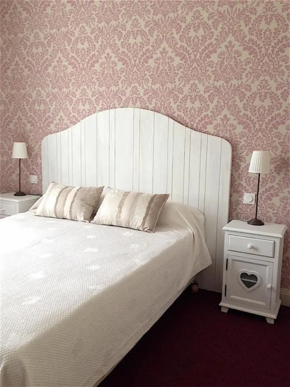 Economy room