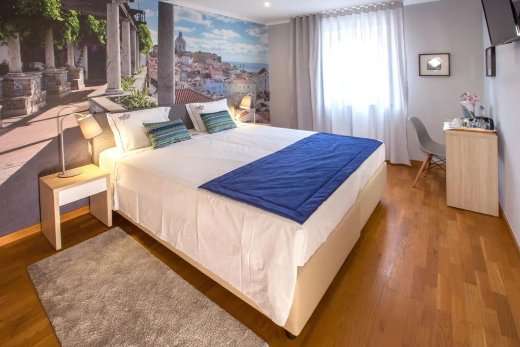 Standard Double room (full double bed)