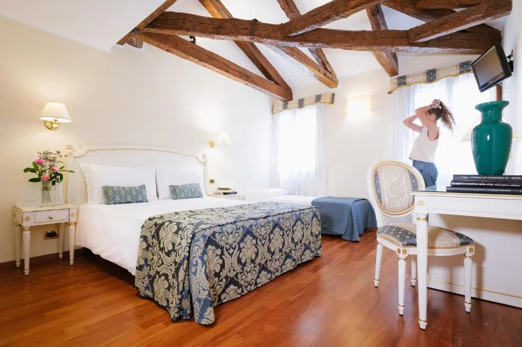 Deluxe Triple room