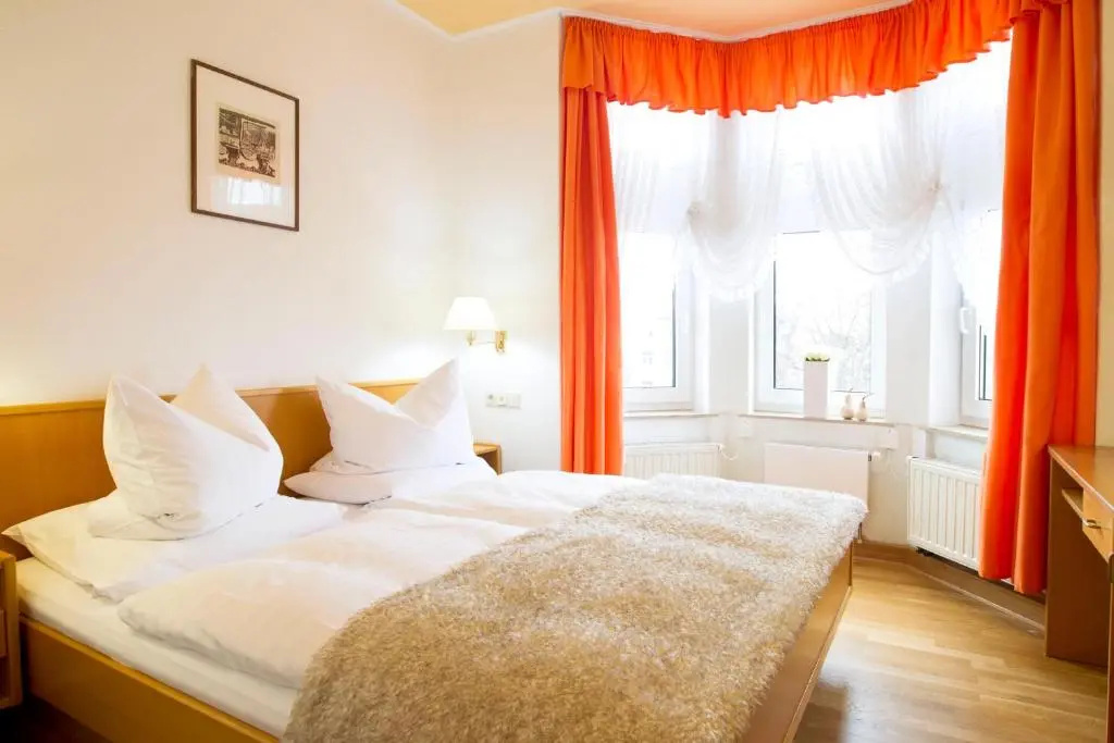 Standard Double room (full double bed)