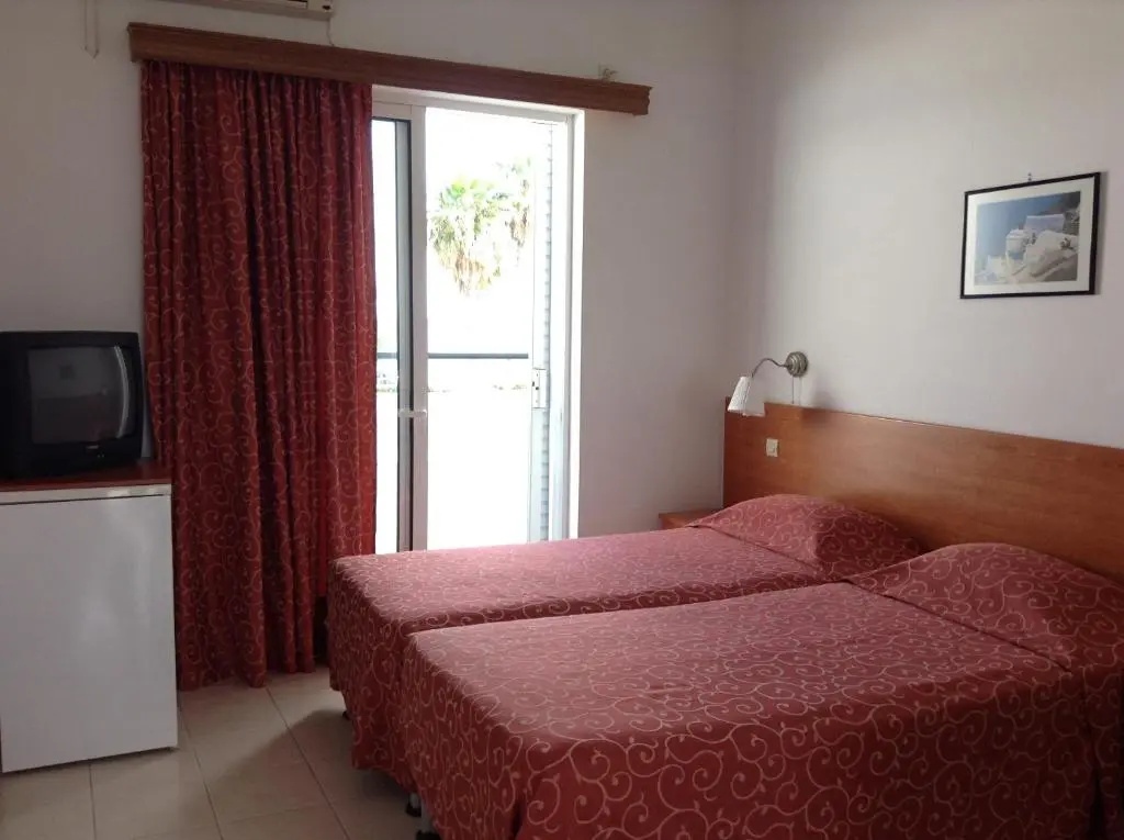 Standard Double room with sea view (twin beds)
