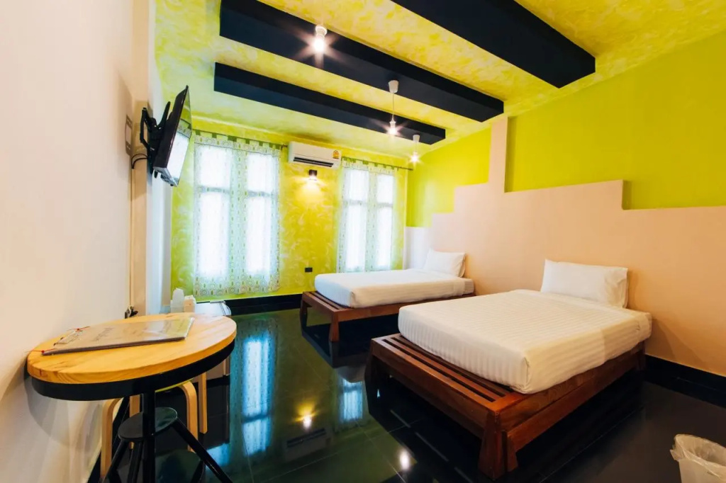Double Suite (twin beds)