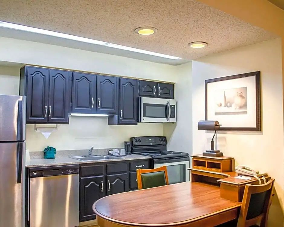 1 Bedroom Quadruple Suite