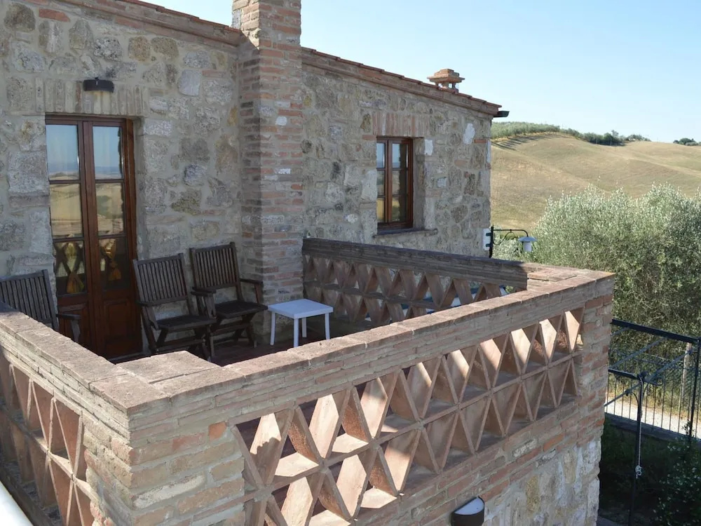 Tuscan Family Haven, Asciano