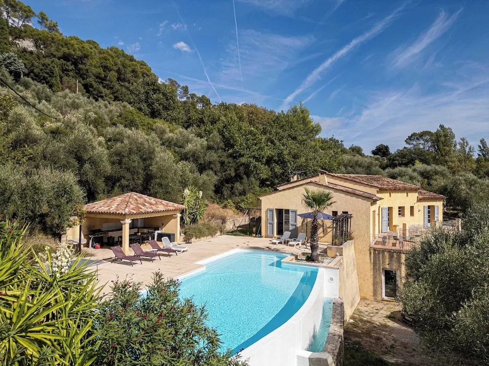 A/C House 4br/10p With Pool - 40 min From Cannes