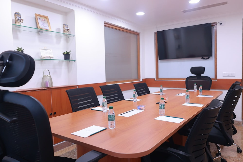 Savoy Suites Noida - Général