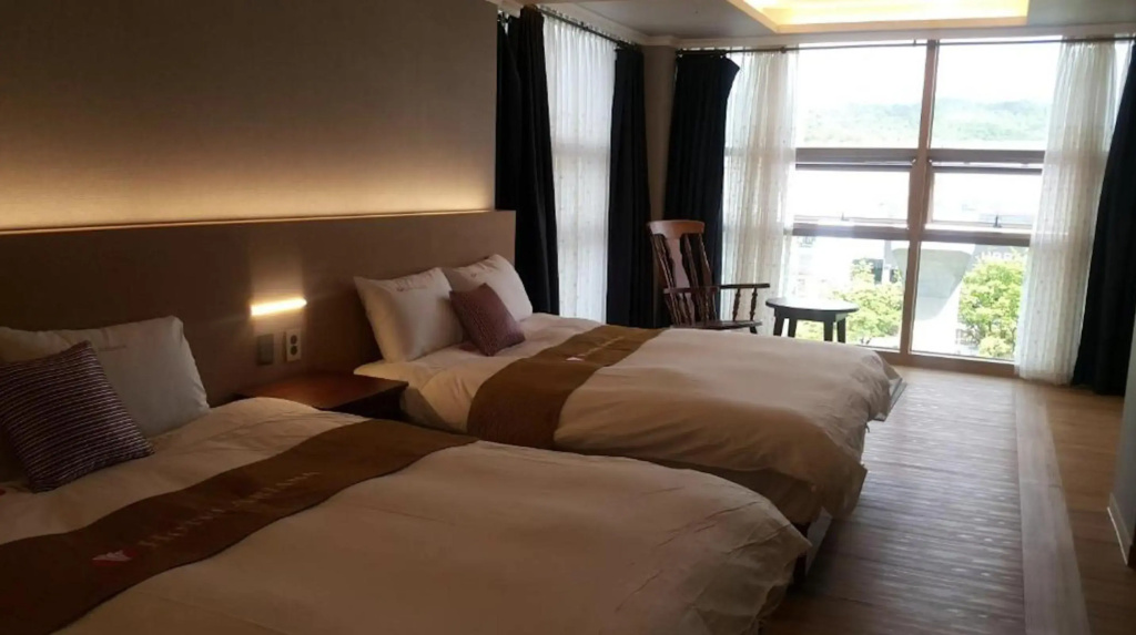 Hotel Ariana by null