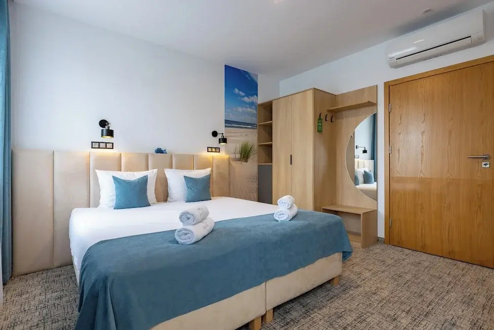 Economy room
