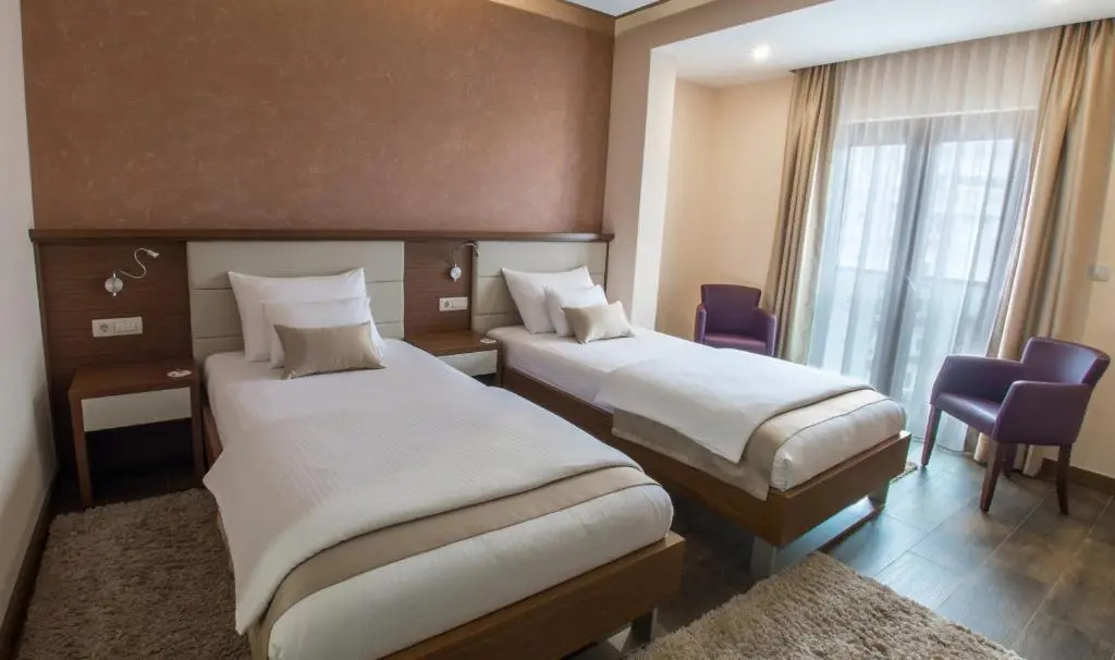 Double room (twin beds)