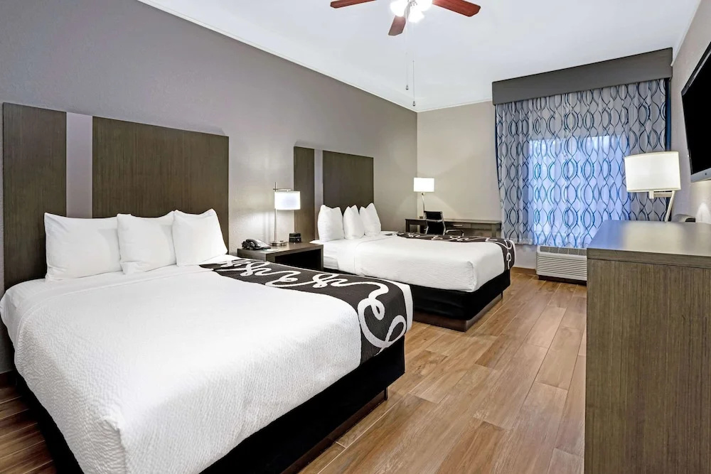 La Quinta Inn & Suites by Wyndham Conroe - Chambres