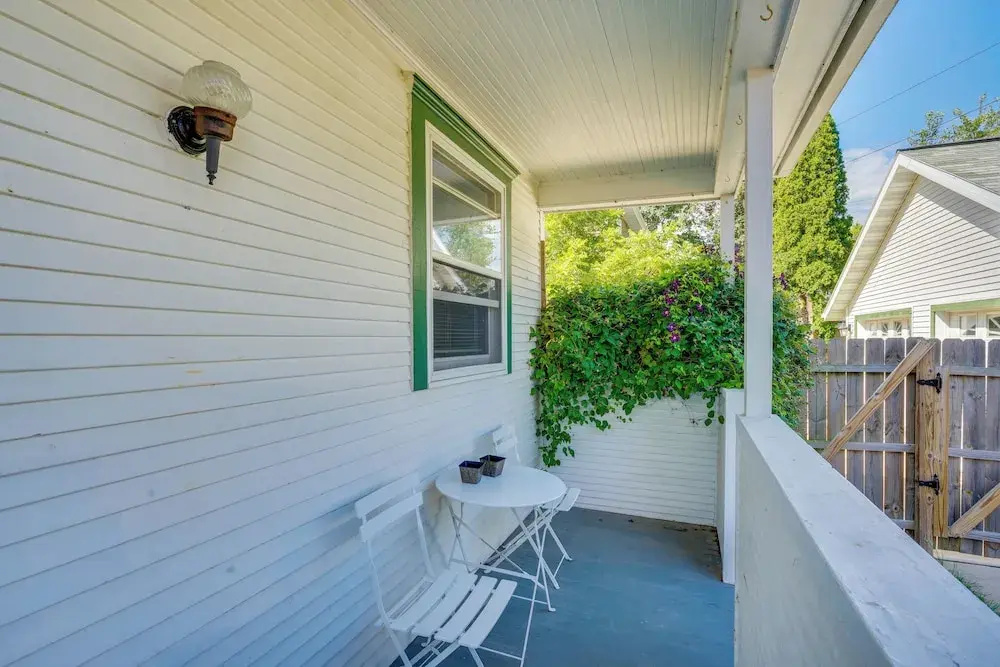 3 Mi to Road America: Spacious Elkhart Lake Home!