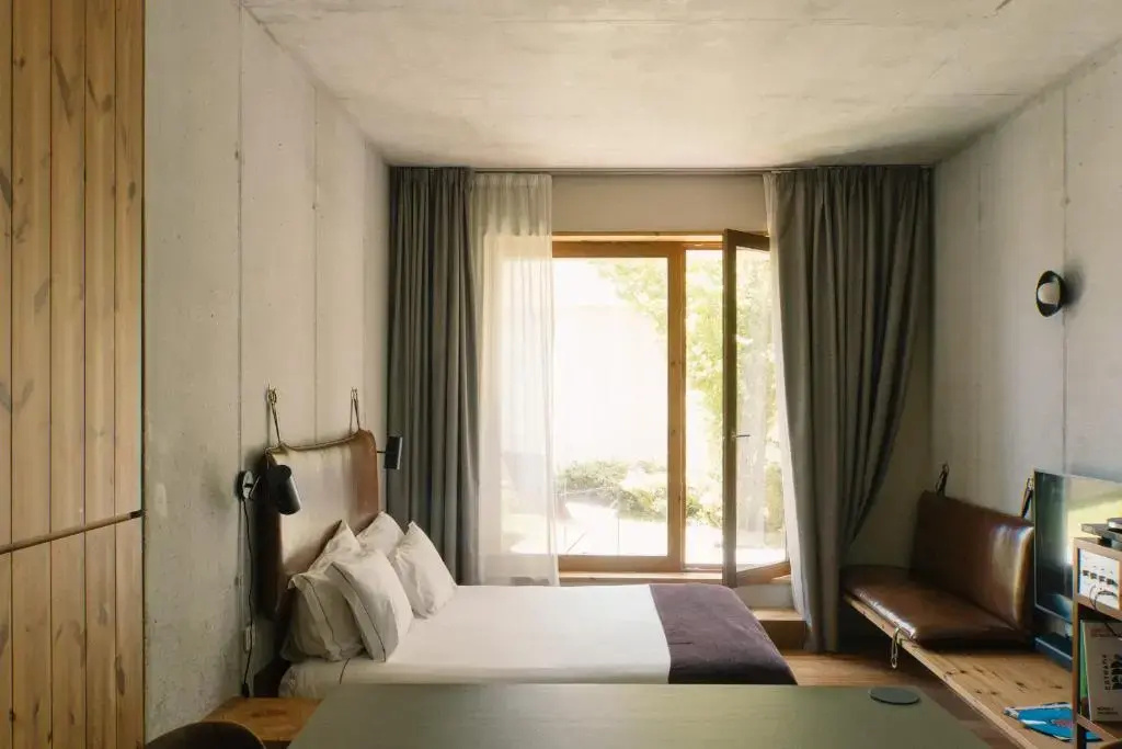 Studio with garden view