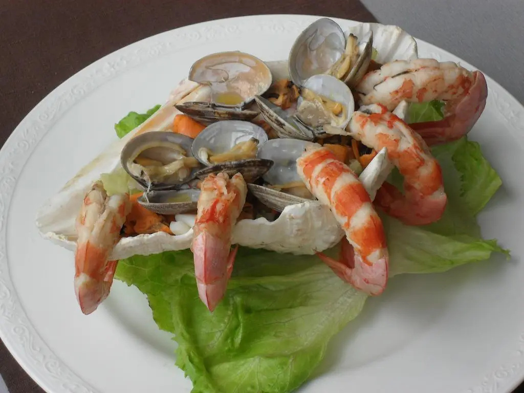 Food & Beverage