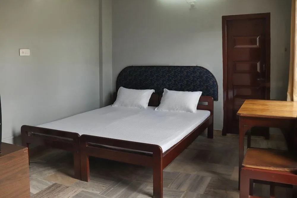 SPOT ON 49477 Hotel Galaxy — фото 5