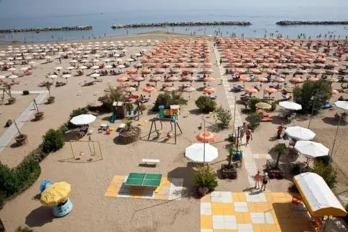 Beach & Waterfront