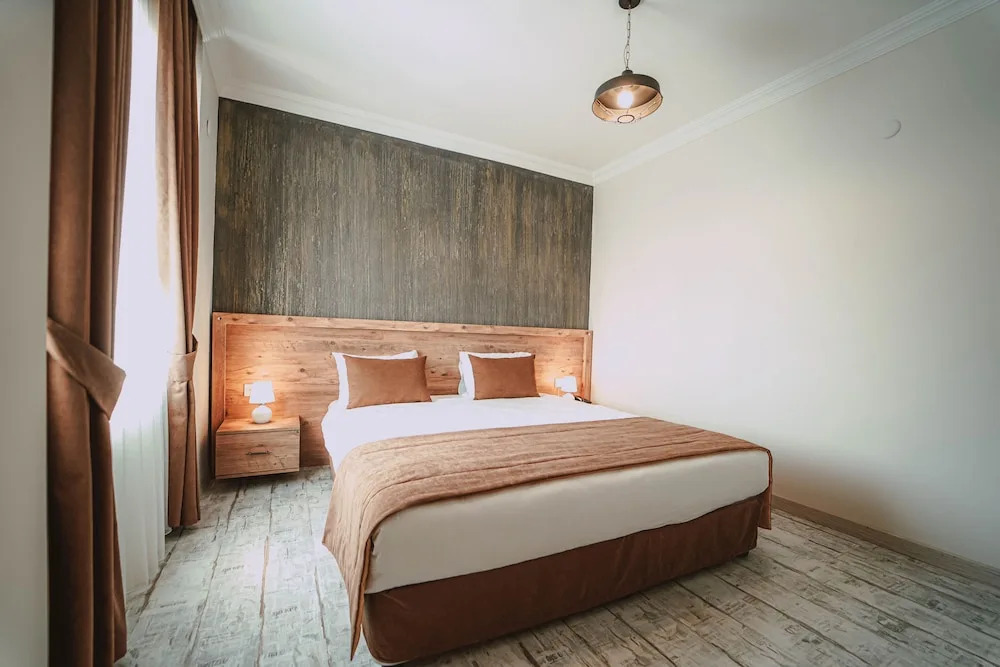 Апартаменты Comfort в Voswos Garage Coffee & Hotel