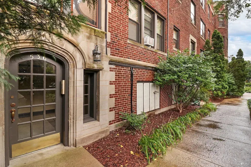 Peaceful 1BR Escape in Evanston - Hinman - фото 16