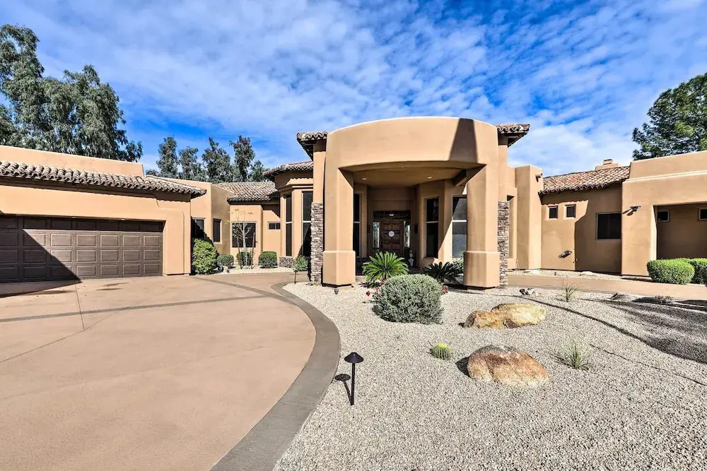 Lavish Estate w/ Sports Court & Home Theater!