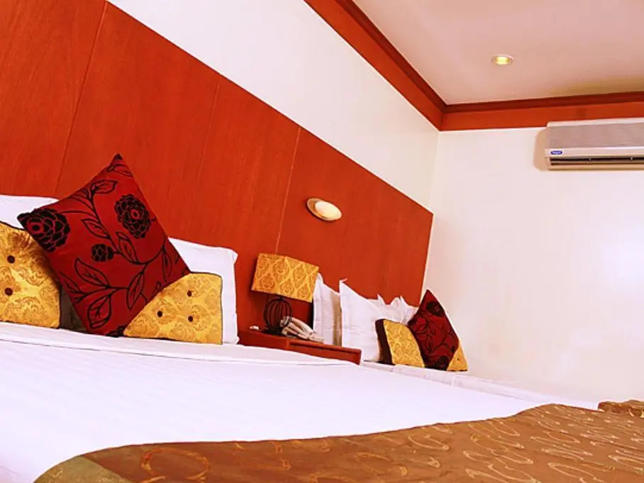 Standard Quadruple room (full double bed)