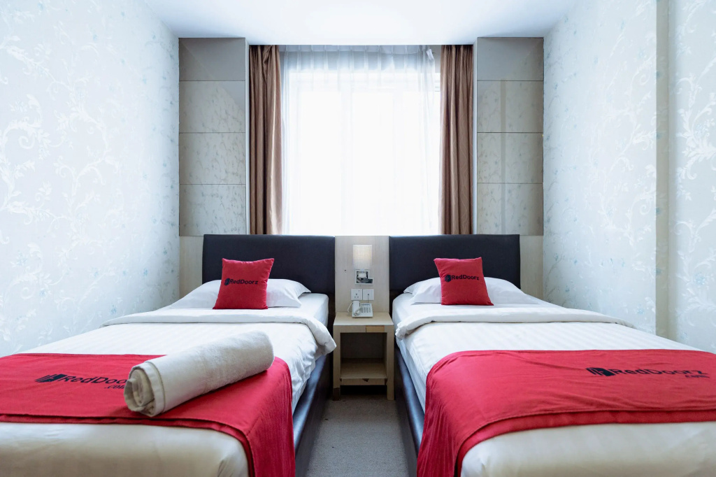 RedDoorz Premium near Grand Batam Mall - Chambres