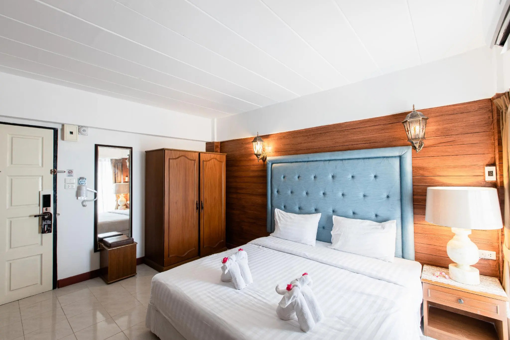 Superior room