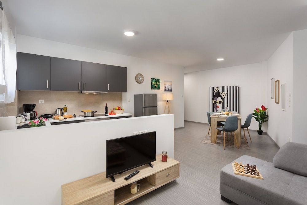 Отель The Aristotelian Suites by Athens Stay в Афины