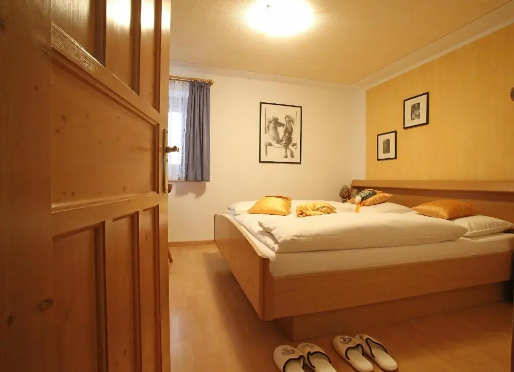 3 Bedrooms Apartment with mountain view