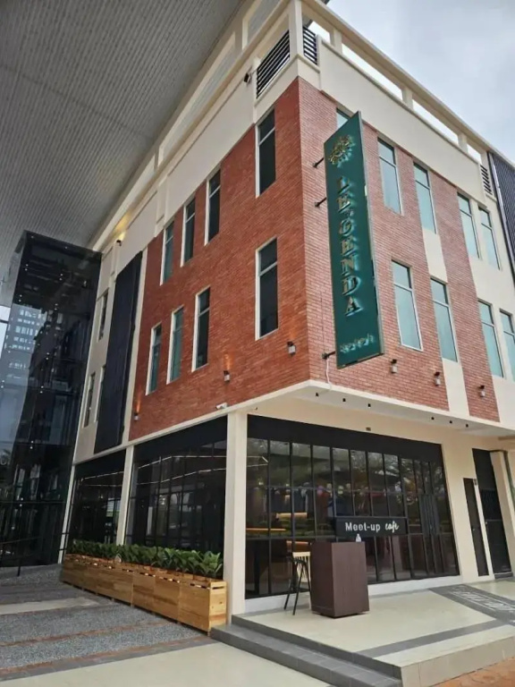 Le'genda Hotel