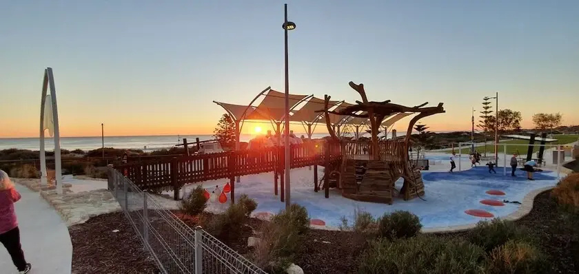 West Beach Lagoon 219, Sleeps 3